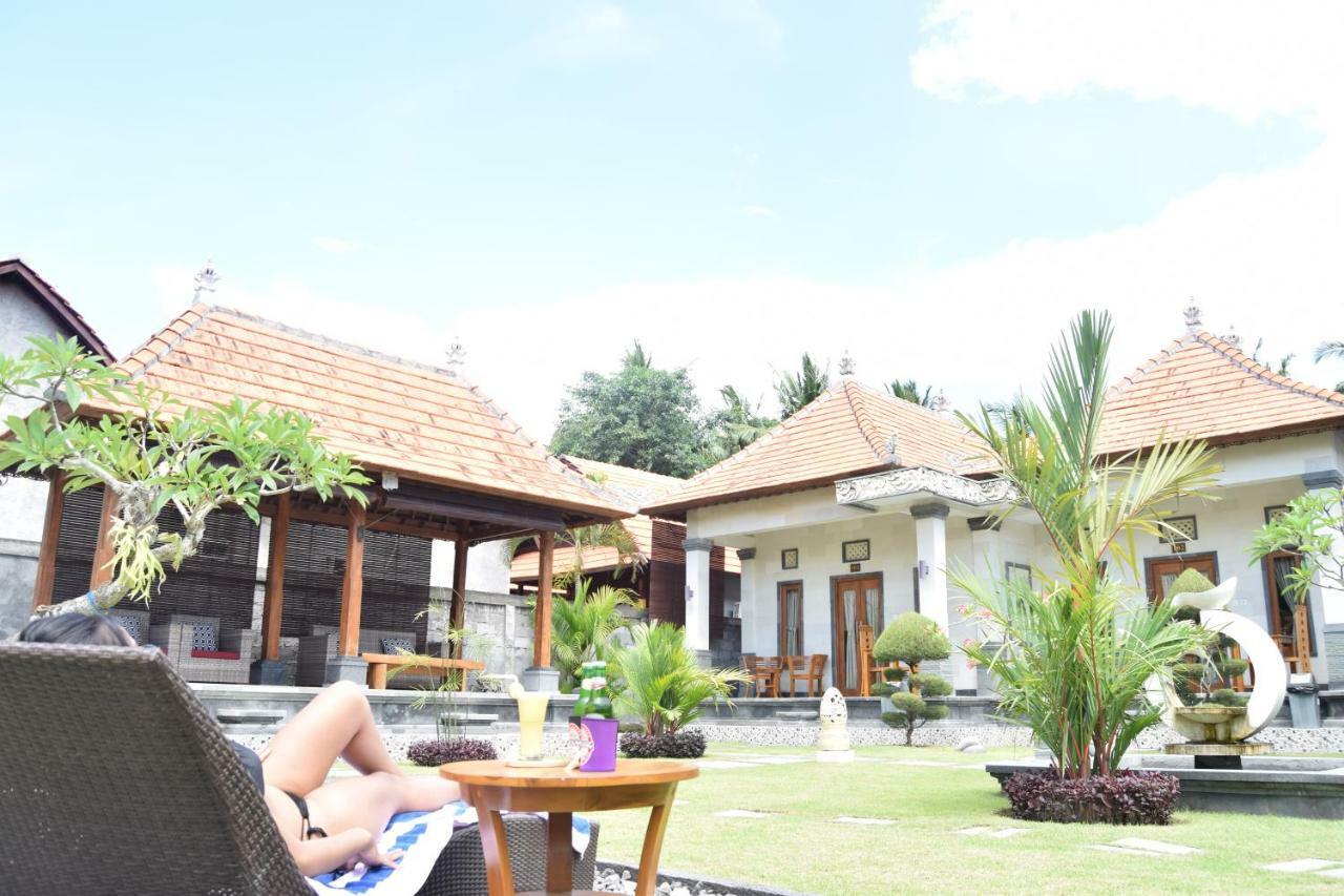 The Kanha Palace Batununggul Exterior photo
