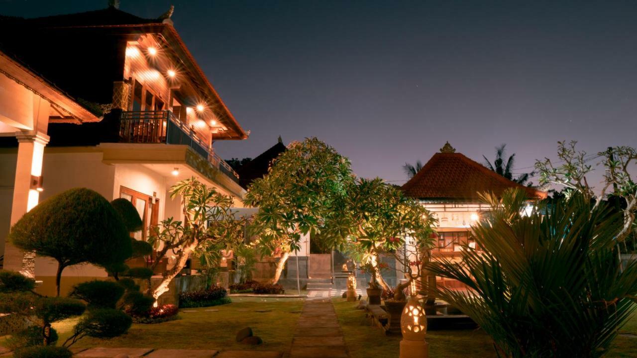 The Kanha Palace Batununggul Exterior photo
